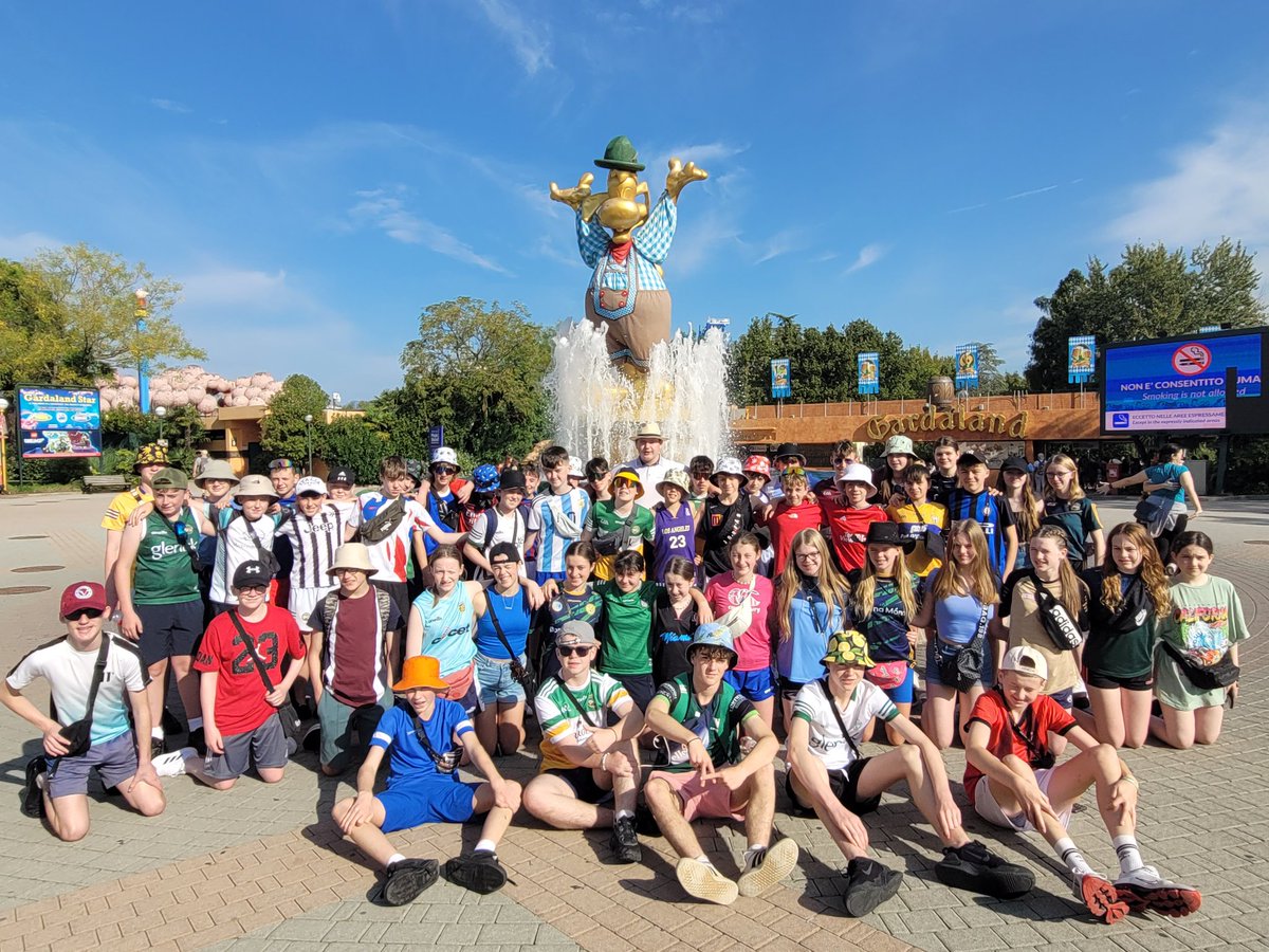 CncKilcormac's tweet image. All set for Gardaland big and small alike! #SchoolTour #Italy #Gardaland