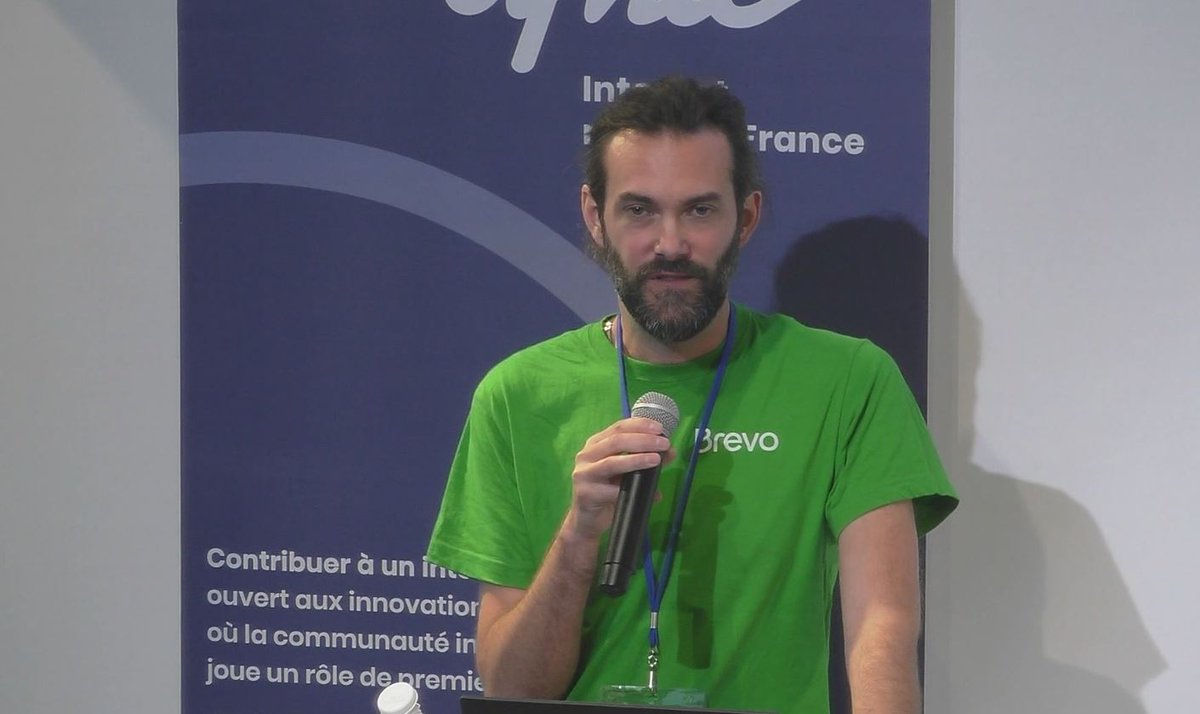 AFNIC's tweet photo. 🎬 Revivez en vidéo la #JCSA23 sur le thème "Spam et abus dans l’e-mailing : comment les prévenir et les réduire ?" avec notamment @signalspam @mailjet_fr et @brevo_france 

➡️ Toutes les présentations maintenant disponibles sur https://t.co/qqRXxCtty0

#Afnic #Spam #Abus #emails https://t.co/VaqpuksluR
