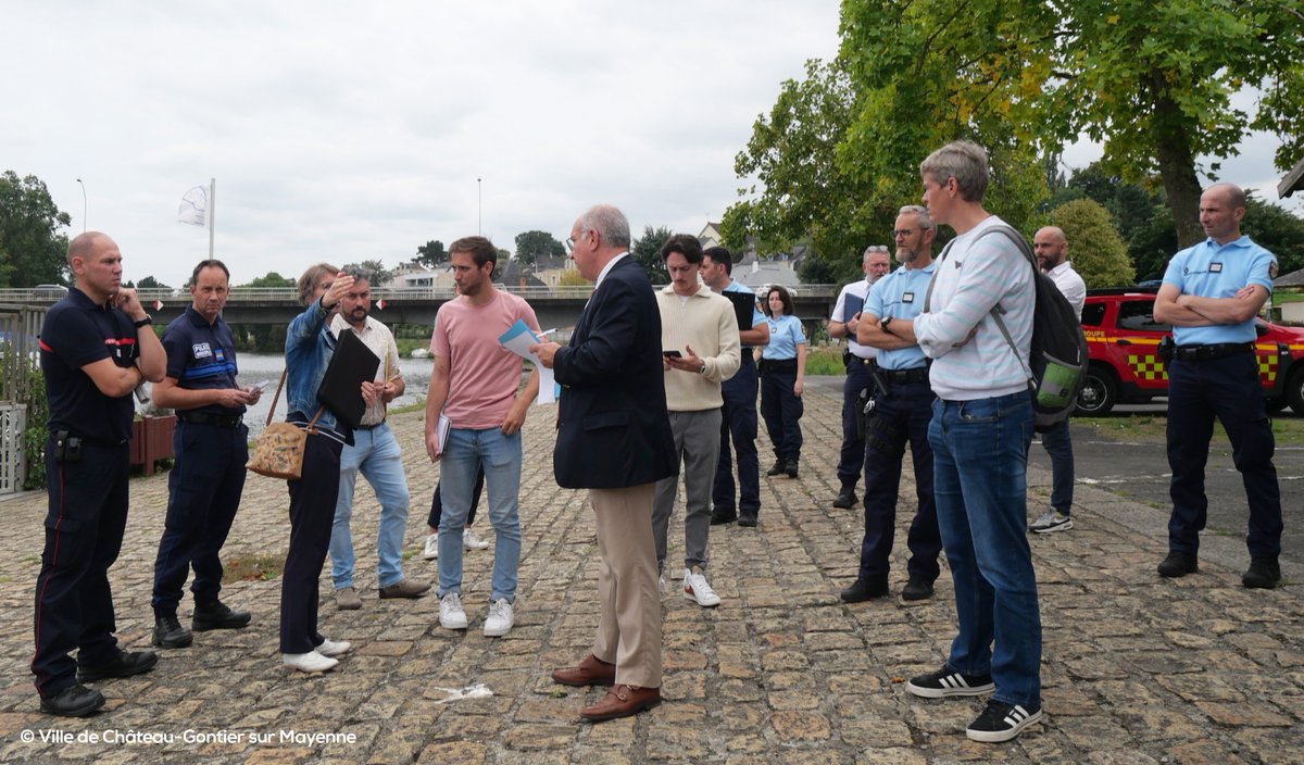 Château-Gontier tweet media