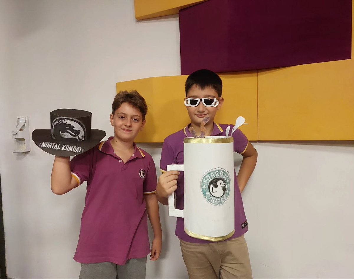 UOGaziemir's tweet photo. 5.sınıf öğrencilerimizle “CRAZY HATS DAY" etkinliği yaparak kısa sürede neler öğrendiklerini ve nasıl ifade ettiklerini gördük. Böylece eğlenerek öğrenme metodunu da gerçekleştirmiş olduk. 🥳 💃 💜

#uğurluolmak 
#uğurdaegitim https://t.co/2EZP7sR9Nq