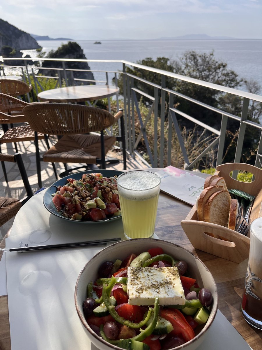 Lmik1708's tweet photo. #Atriumbar #Parga 🇬🇷 https://t.co/4r7POtLN7S