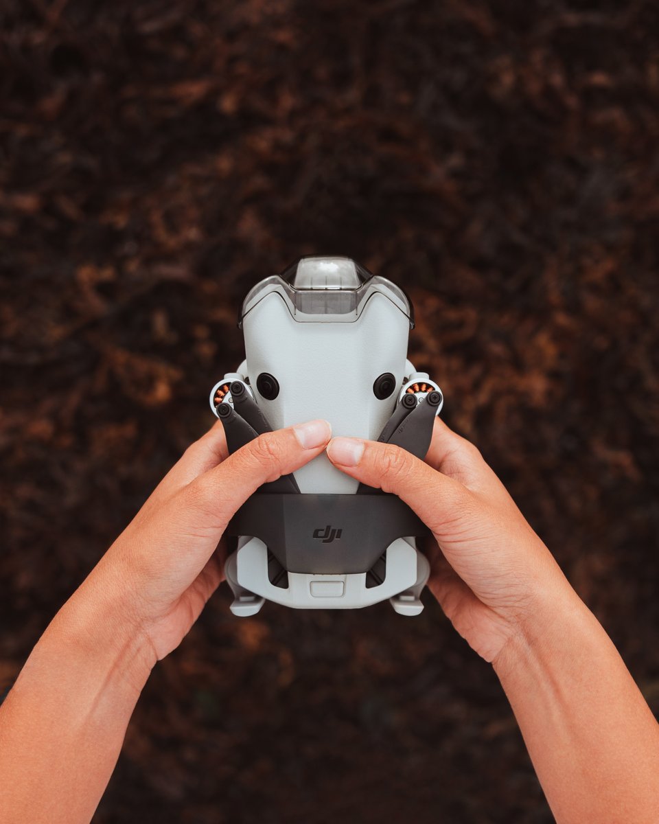 A handful of possibilities 💭

Discover more: bit.ly/twglobal_mini4…

📸: <a href="/theworldwithsar/">Sarah Afiqah Rodgers</a> #DJIMini4Pro