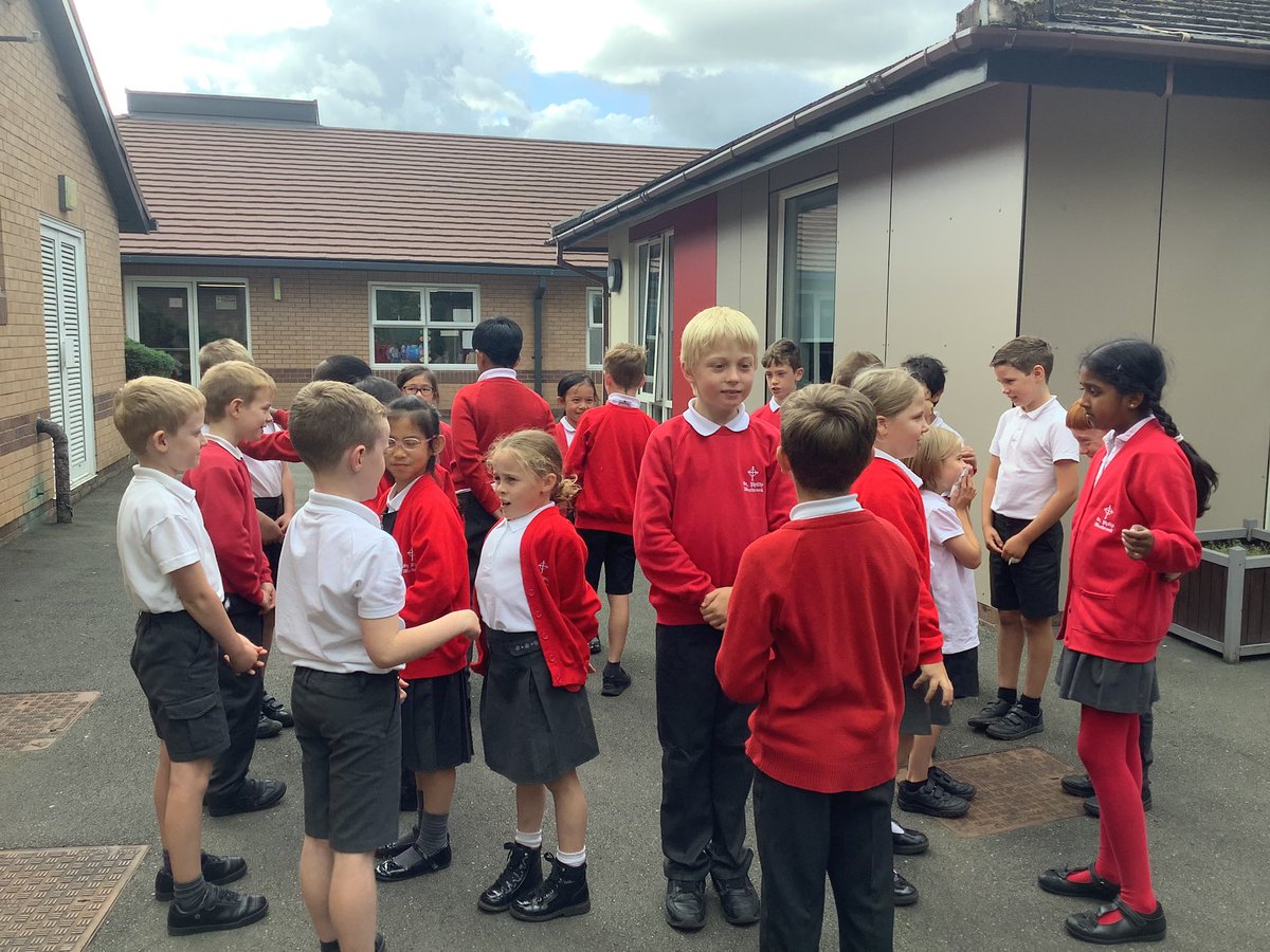 This week, we have used some of our oracy techniques to discuss the definitions of our science vocabulary <a href="/StPhilipCEAP/">St Philip Westbrook</a> #teamstphilips