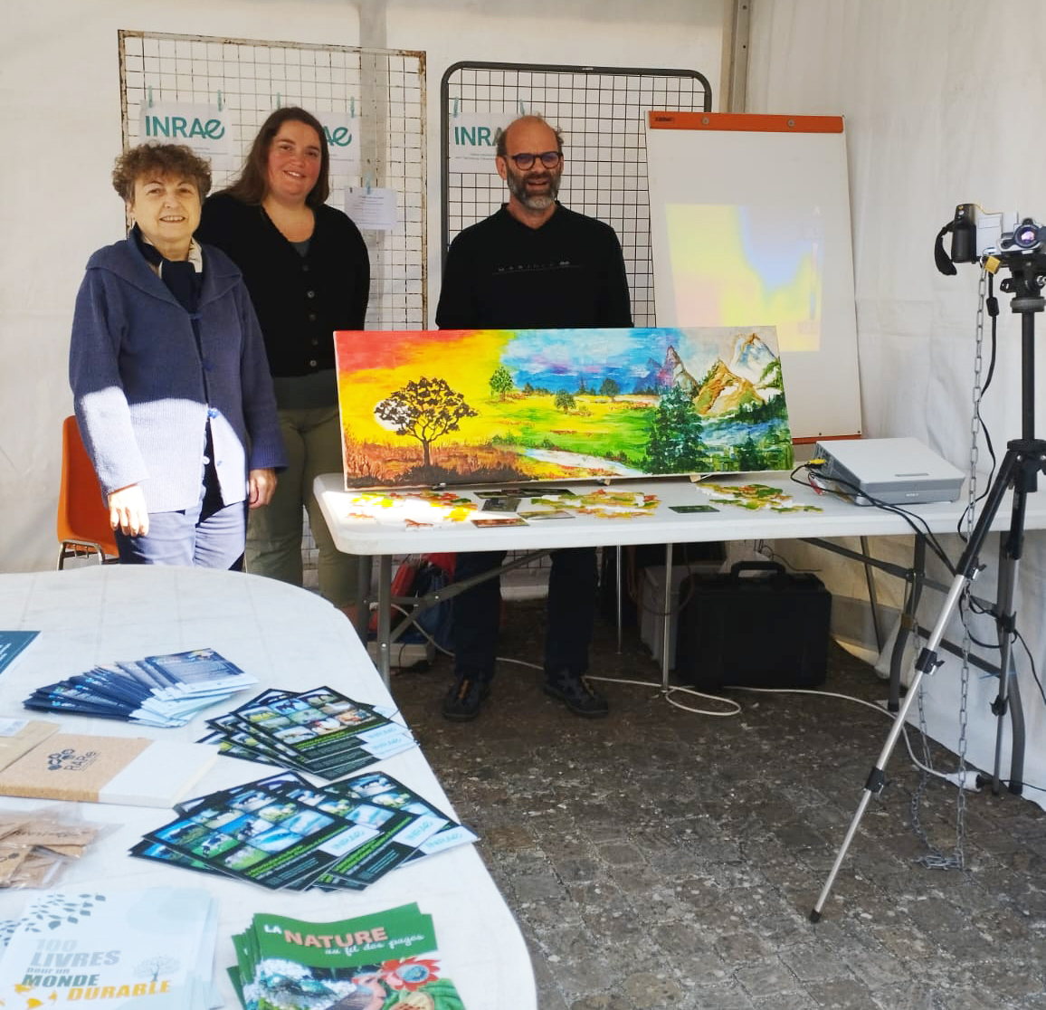 RARe - Ressources Agronomiques pour la Recherche (@agrobrc_rare) on Twitter photo Les piliers #CRB_Anim et #BRC4Env ont participé ce week-end au village de la transition écologique de la Communauté de Communes du Pays Houdanais avec des animations sur la contribution des ressources biologiques au changement climatique : le cas des animaux d’élevage. Les piliers #CRB_Anim et #BRC4Env ont participé ce week-end au village de la transition écologique de la Communauté de Communes du Pays Houdanais avec des animations sur la contribution des ressources biologiques au changement climatique : le cas des animaux d’élevage.