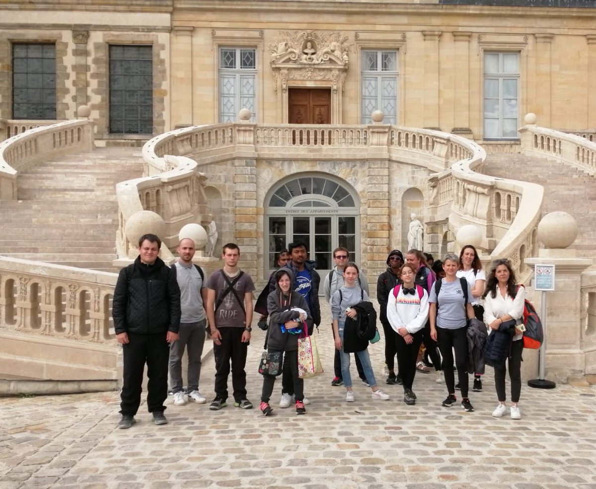 👟 Retour sur la participation de nos stagiaires de l'#E2C #Montereau et #Melun à la marche citoyenne pour l'eau à Fontainebleau.

💧L’objectif est de les sensibiliser aux problématiques d’accès à l’eau potable et d'aider les populations à y accéder.

fondation.edf.com/retour-sur-la-…