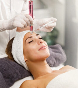 MedicalSalonuk's tweet photo. Medical micro-needling, also called collagen induction therapy, is a cosmetic treatment that uses a device with small needles to puncture the skin and stimulate collagen production. For more:https://t.co/5Zq84MRLH1
#microneedling# #prptreatment# #hyacorp# https://t.co/gCNkWxu5up