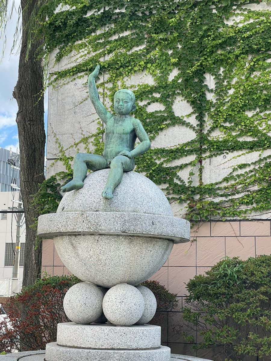 「そんなかんなで、秋田の方に行ってました。仕事がしこたま残ってるので散歩とご飯以外」|あきづきりょうのイラスト