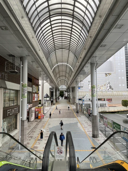 そんなかんなで、秋田の方に行ってました。仕事がしこたま残ってるので散歩とご飯以外は仕事してましたが知らない土地に行くのはやはりたのしい。次は西の方かな。 