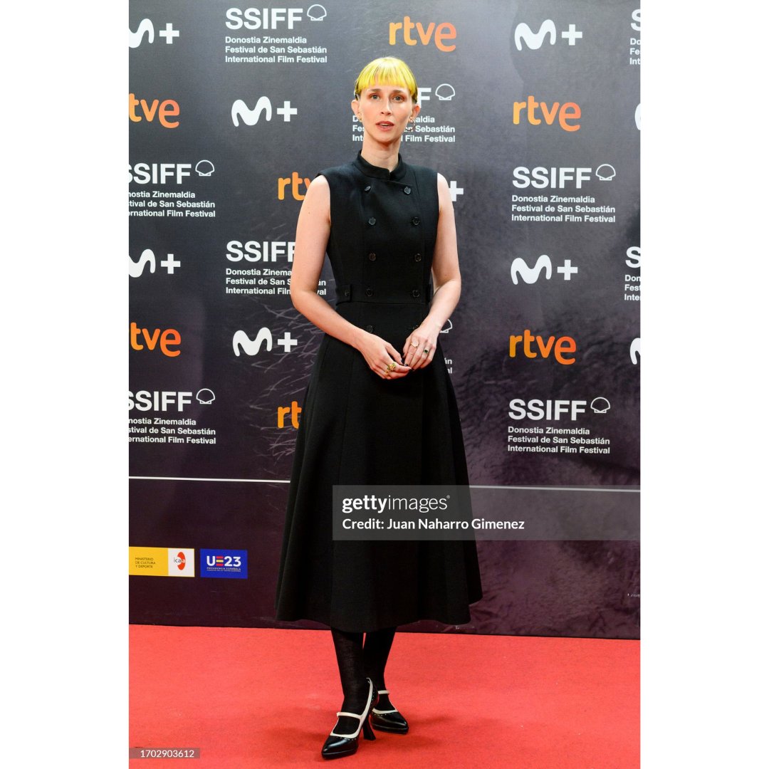 luciadelriomgmt's tweet photo. #IngridGarcíaJonsson presenta la película #UnAmor, de @isabel, en el @sansebastianfes ✨✨
@BTeamPictures
@buenapintamedia
@RTVE_Com
#perdicionfilms
#SandraHermida
#BelenAtienza
#SecciónOficial
#71SSIFF
📷 @AndresGarLujan #JuanNaharro
#luciadelriomanagement https://t.co/kWtySNMBSE