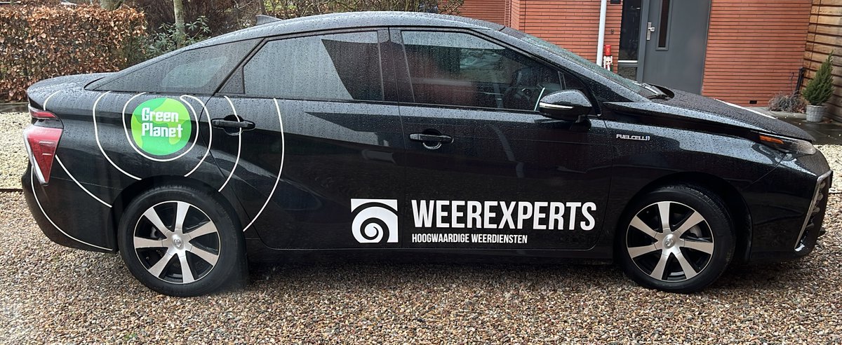 Hoe rijdt een #waterstofauto? En waar onderscheid een #Toyota #Mirai zich in ten opzichte van andere auto's? Als ervaringsdeskundige heb ik mijn beleving in de blog weergegeven. Nieuwsgierig? Veel leesplezier: lnkd.in/epKa_7d6