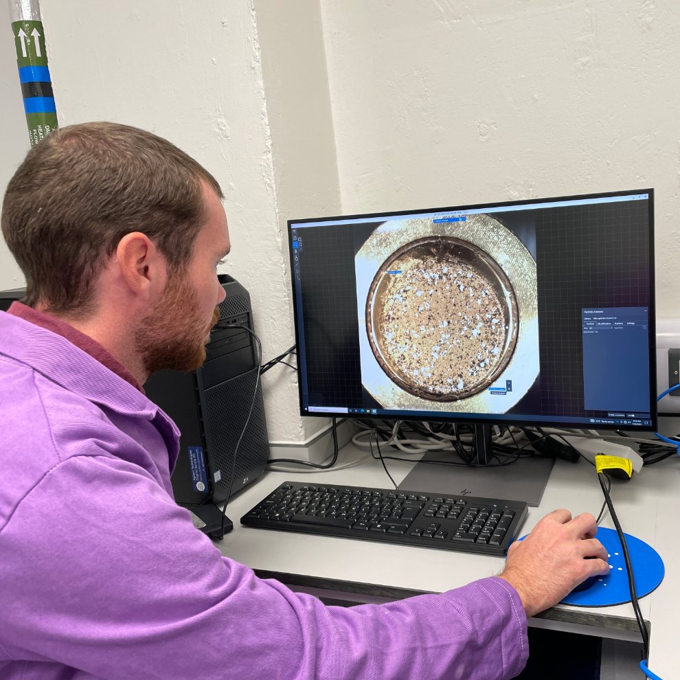Our Marine Plastic Coordinator, Tobias Capel, recently received training in LDIR chemical imaging and FTIR spectroscopy @CefasGovUK to identify the presence of microplastics in samples taken during the #DY159 research expedition. @bluebeltprogramme.

#smallislandBIGVISION