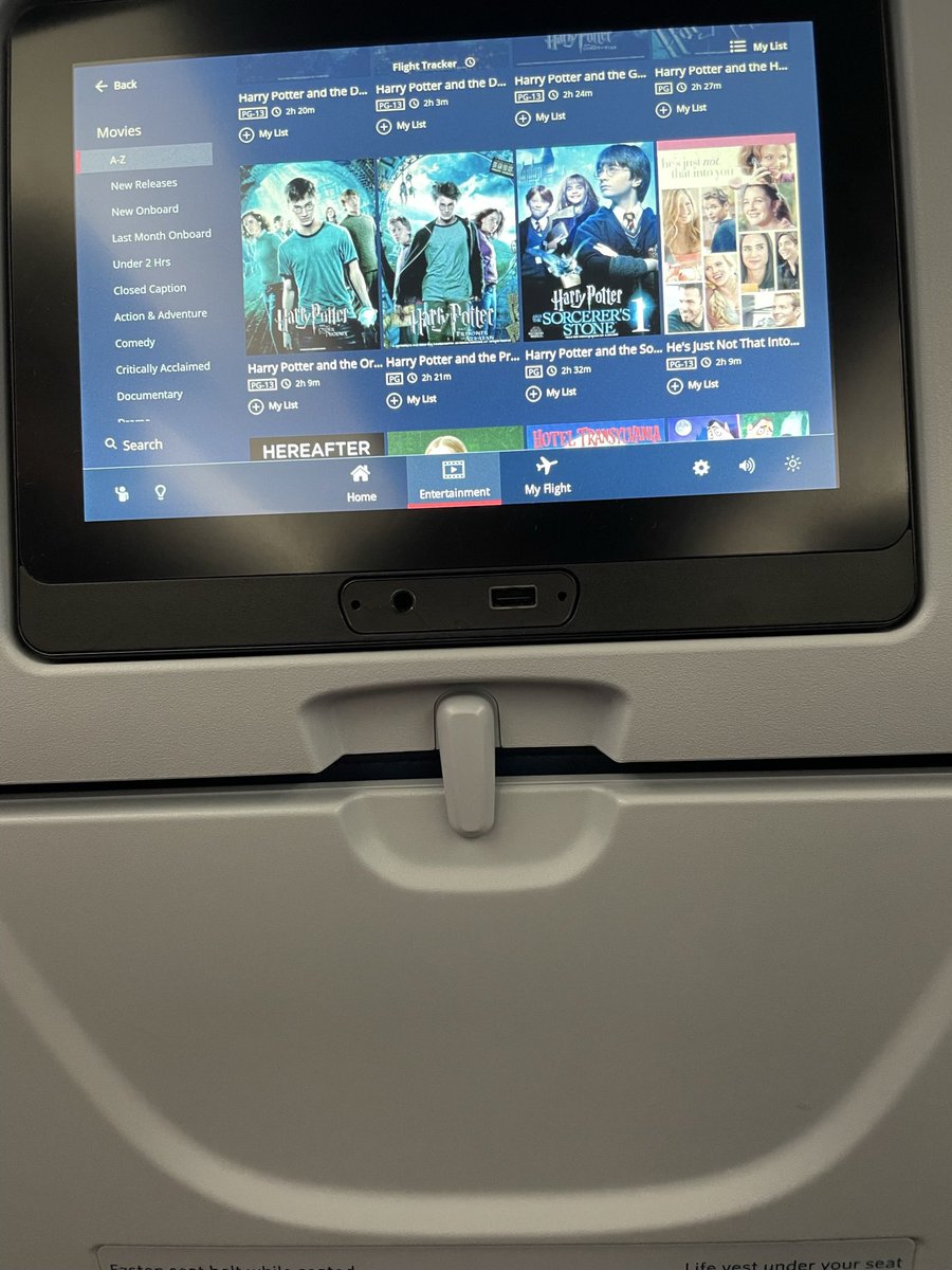 Robin_Ashley's tweet photo. On the way to Europe London England https://t.co/eI0XMLGRlF