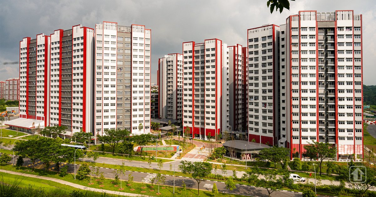 SingaporeHDB's tweet photo. Have an #HDBeautiful escape at West Scape – the newest blocks at Bukit Batok!
The delivery of West Scape adds to the 20,000 flats completed in 2022. Another 20,000 new flats are on track to be completed in 2023 to welcome their home owners🏡🔑
(1/2) https://t.co/XkUzZJDWpM