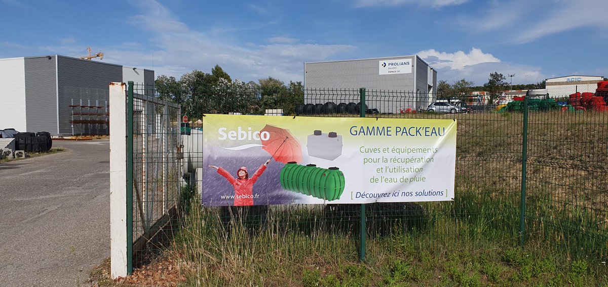 🤔Avez-vous aperçus les nouvelles #bâches d'informations #Sebico ? 
😍Nous, oui ! 
Rendez-vous sur : swll.to/TublLg

#EauDePluie #RécupérationEauDePluie #Packeau #EconomieEau #GestionDeLEau #ValorisationEauDePluie #RécupérateurEau
