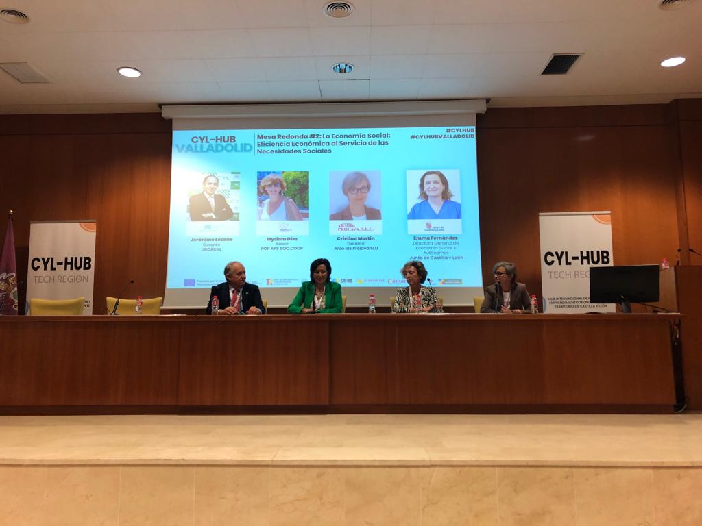 Arranca la 2ª #mesaredonda, titulada ‘La Economía Social: Eficiencia Económica al Servicio de las Necesidades Sociales’, moderada por Emma Fernández (<a href="/jcyl/">Junta de Castilla y León</a>) y con Jerónimo Lozano (<a href="/urcacyl/">Urcacyl. Cooperativas agroalimentarias CyL</a>), Myriam Díez (POP APS Sociedad Cooperativa) y Cristina Martín Pedrosa (Arco Iris Prolava)