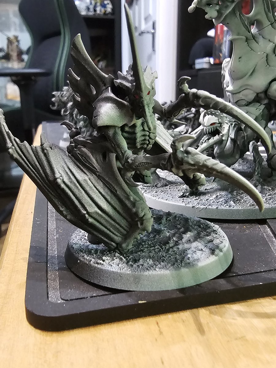MunchyDragon's tweet photo. @warhammer My monochrome nids inspired by those old school black and white horror movies https://t.co/XZtFv7Q90v