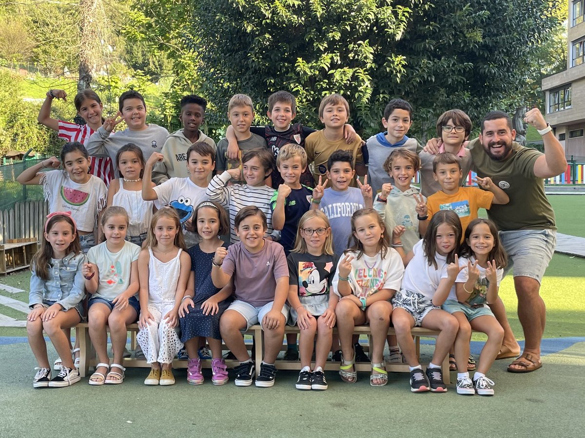 👨‍👩‍👧‍👦Kide aldaketa➕Maisu barria👨🏻‍🏫
📸📸📸 Argazki itzela!!! 📸📸📸