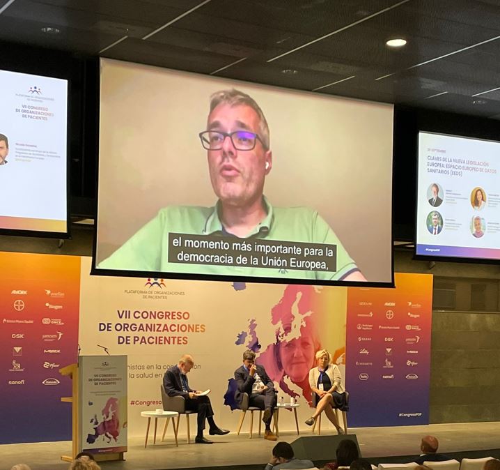 🗣️Marco Greco, presidente de @eupatientsforum 🇪🇺 'Las elecciones del Parlamento Europeo suponen el momento más importante para la democracia de la UE'. 'El papel de esta institución es esencial' Pone como ejemplo la revisión de la estrategia farmacéutica europea #CongresoPOP