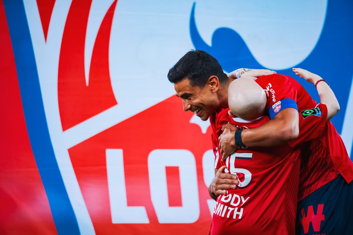 LePetitLillois's tweet photo. 🫶 La belle image de ce #LOSCSDR dans l'œil de notre photographe @Iamvicow 📸 https://t.co/yRyHBCEHfb