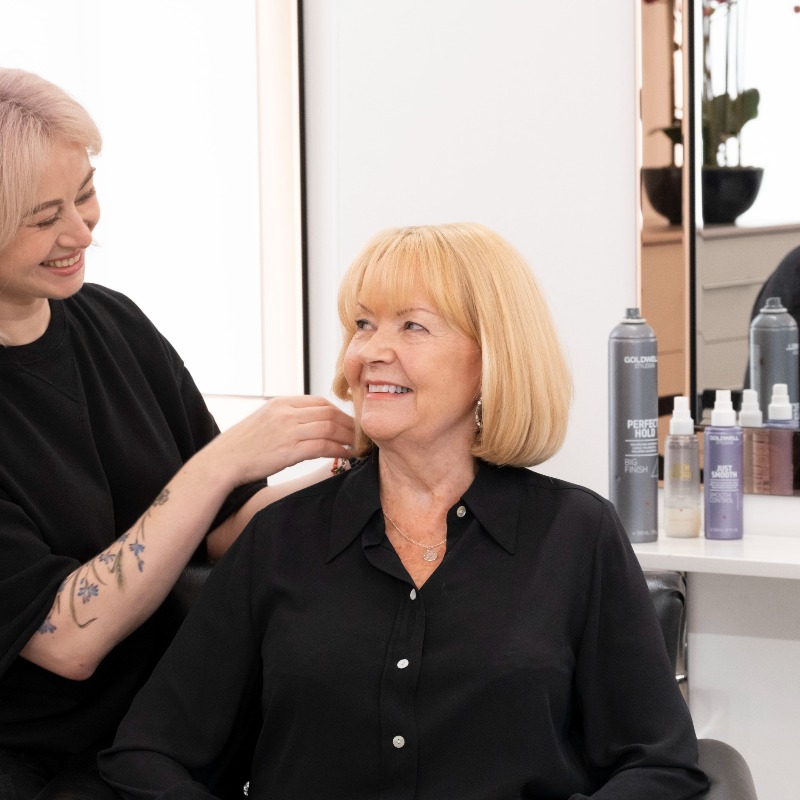 HairSolved's tweet image. What makes the Enhancer System so unique? 

It is NATURAL

We use a light, flexible mesh directly on the scalp, along with 100% real hair to create the look and feel of natural, beautiful hair.

#hairsolved #hairsystem
#meshintegrationsystem
#hairlosssolution