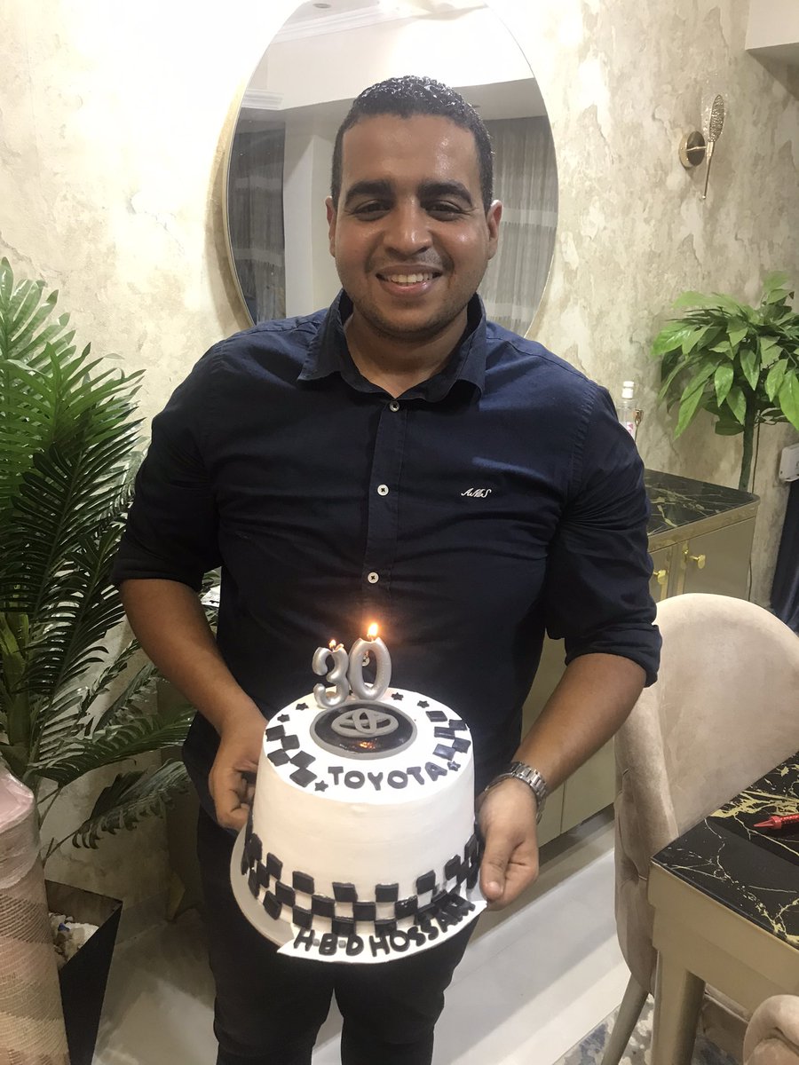 HosamSamor's tweet photo. its my birthday https://t.co/iz1kA9NrBF