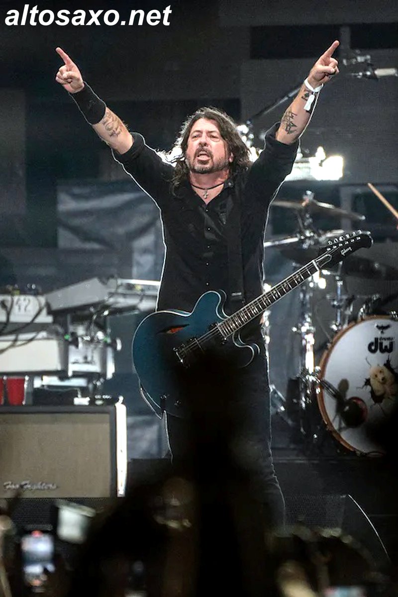 AltosaxoMusic's tweet photo. Dave Grohl of Foo Fighters performs live at Louder Than Life 2023 at the Kentucky Expo Center in Louisville on September 21, 2023. #FooFighters #DaveGrohl #LouderThanLife #LTLFest #altosaxonet
ALTOSAXO Music Apparel
https://t.co/BQvVWUowwb https://t.co/68RVqtmNW6