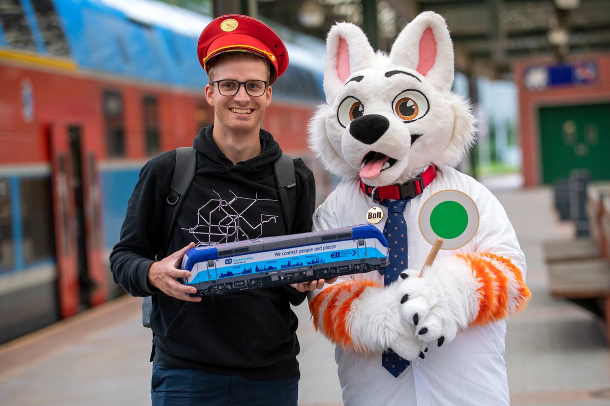 Bolt Railway Dog ๐ (@b_railway_dog) on Twitter photo ฤD Vectron's slogan "We connect people and places" is so fitting for this moment! ๐คฉ ๐
See ALT description for details! ๐
๐ธ <a href="/Snow_F_Photo/">Snowflake - Furry photographer</a>
โ๏ธ <a href="/Shrumibo/">Shrumibo ๐ฟ๐</a>
#Siemens #Vectron #ceskedrahy #friends #railwaydog ฤD Vectron's slogan "We connect people and places" is so fitting for this moment! ๐คฉ ๐
See ALT description for details! ๐
๐ธ <a href="/Snow_F_Photo/">Snowflake - Furry photographer</a>
โ๏ธ <a href="/Shrumibo/">Shrumibo ๐ฟ๐</a>
#Siemens #Vectron #ceskedrahy #friends #railwaydog