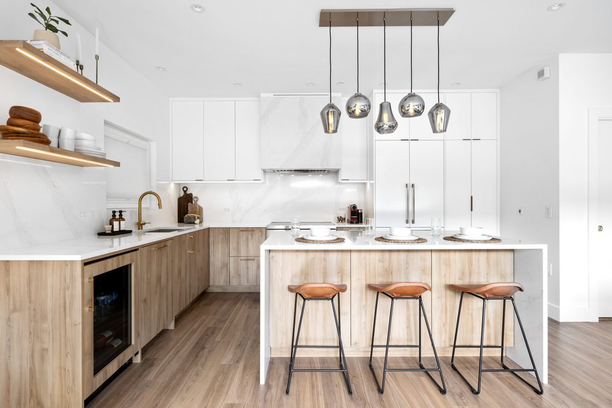 Elevate your kitchen and bathroom aesthetics with the artistry of custom #countertops. Every curve, every finish, and every detail is thoughtfully designed to create an atmosphere that echoes your lifestyle and elevates your home's allure.  Visit  canadiancountertops.com.
