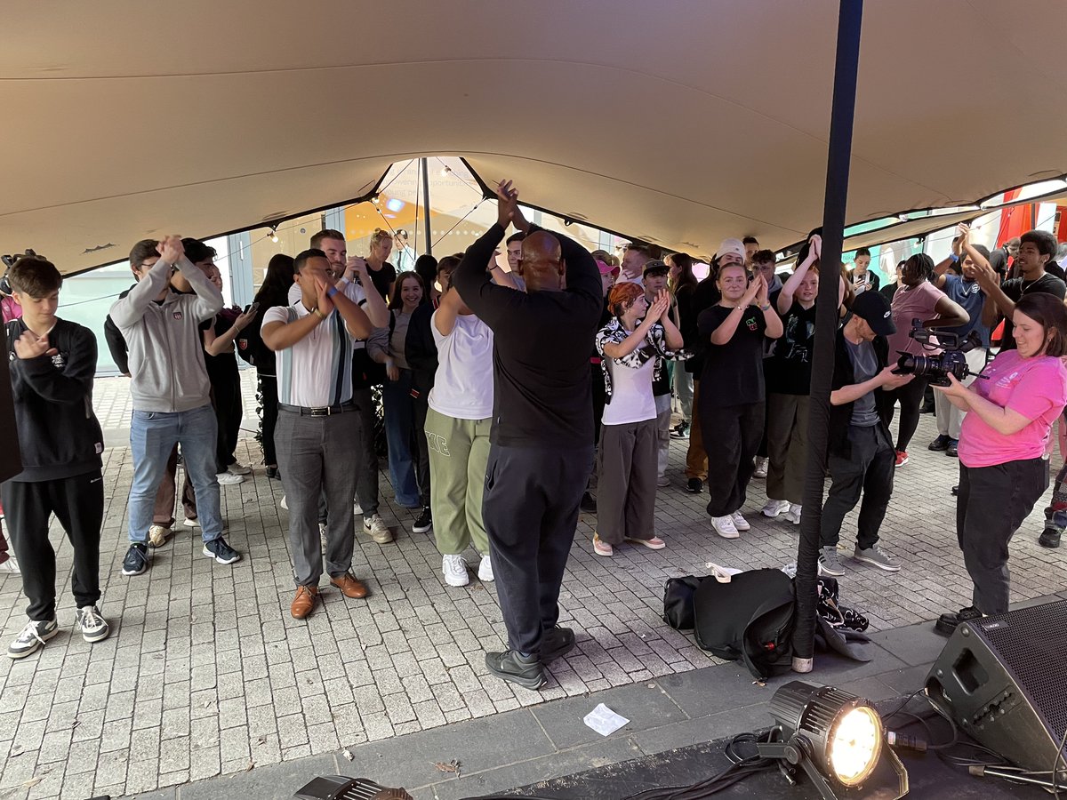 UEL School of Arts and Creative Industries tweet media