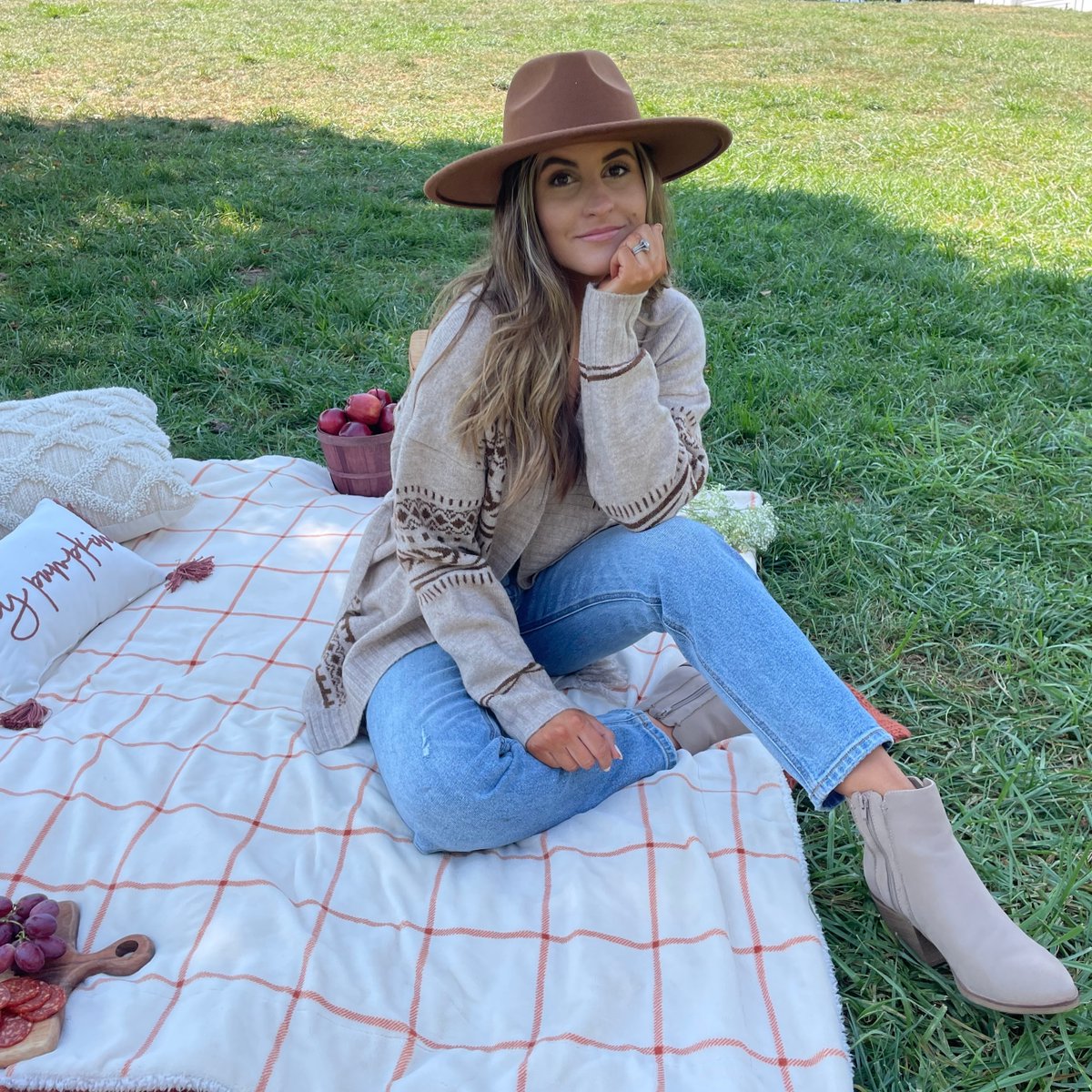 Magnolia Boutique (@magnoliabtq) on Twitter photo Cozying up for a fall picnic in this comfy cream cardigan. 😇🍂🧺
Links:
magnoliaboutique.com/products/mia-l…
magnoliaboutique.com/products/beige…
magnoliaboutique.com/products/light…
#fallpicnic #comfycardigan #cozyvibes #fallstyles #fallcardigans #trendingfallstyles #picnics #falllooks #boutiquefinds #cardigans Cozying up for a fall picnic in this comfy cream cardigan. 😇🍂🧺
Links:
magnoliaboutique.com/products/mia-l…
magnoliaboutique.com/products/beige…
magnoliaboutique.com/products/light…
#fallpicnic #comfycardigan #cozyvibes #fallstyles #fallcardigans #trendingfallstyles #picnics #falllooks #boutiquefinds #cardigans