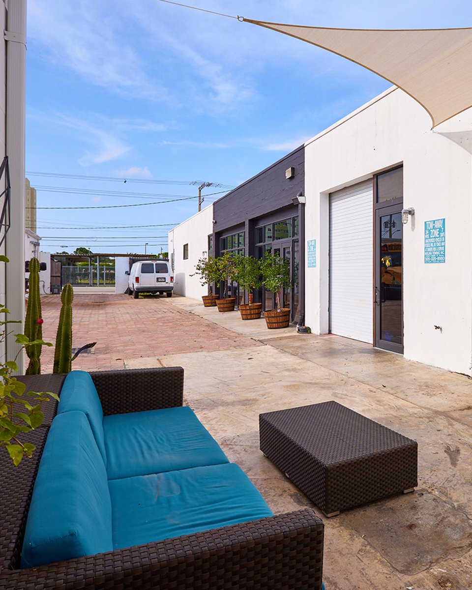 metro1cre's tweet photo. Are you looking for an income producing property? 

📍Located at 230 NW 71 STREET

➡️Building Size: 6,620 SF
➡️Lot Size: 12,300 SF
➡️Price: $2,850,000
➡️Cap Rate: 6.7%

Contact:

Juan Andres Nava @juanandresnava

Josh Rosa @joshrosa.cre

Hector Antunez @mr_ventures https://t.co/XvsSJRg9Us