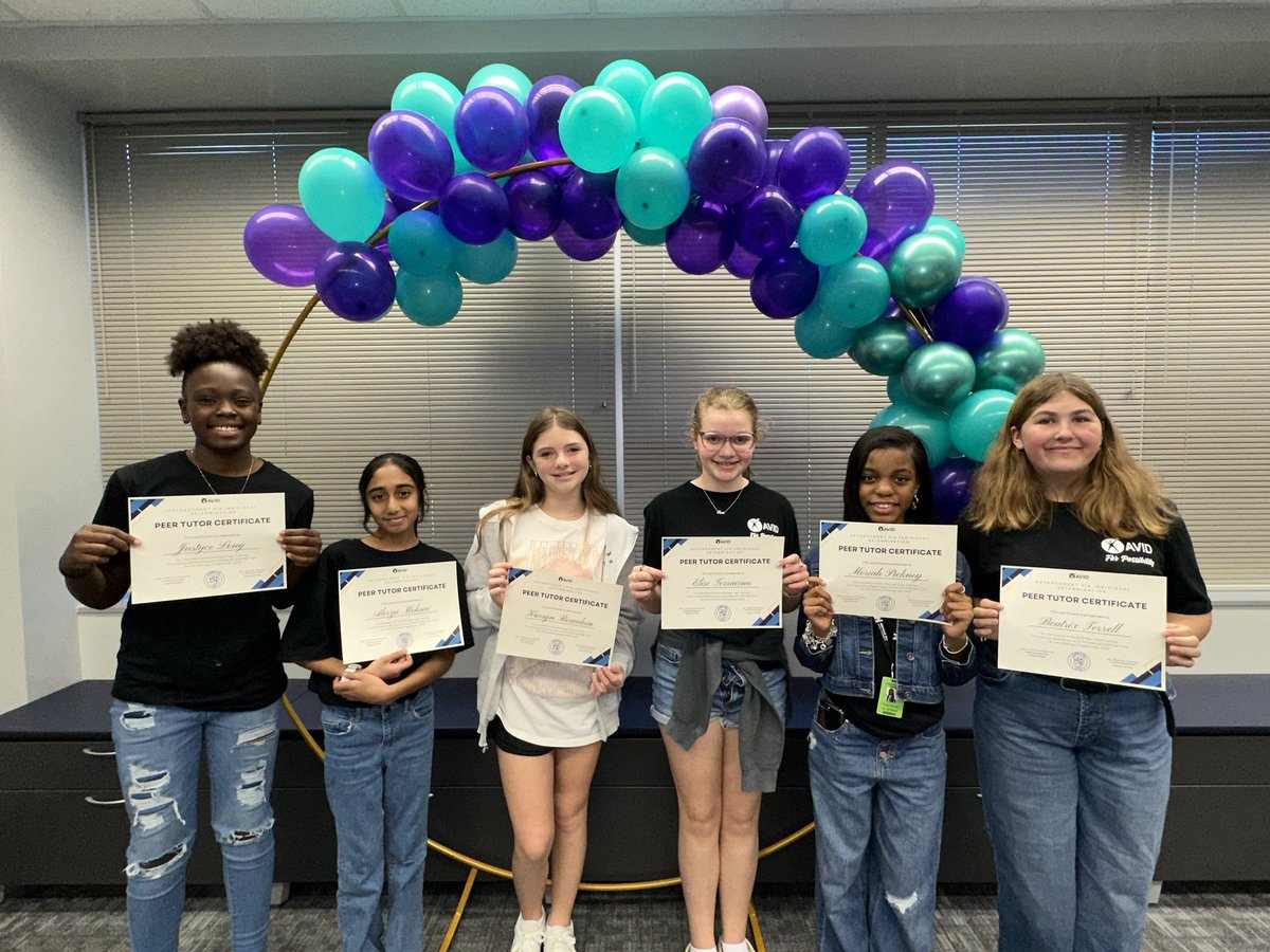 Kpangarakis_HTX's tweet photo. @HumbleISD_KMS has some amazing student leaders in AVID! These 6 spent their Saturday getting trained to be a Peer Tutor! #KMSCougarPride #KMSAVID @HumbleISD_AVID https://t.co/R7bPZXGKK9