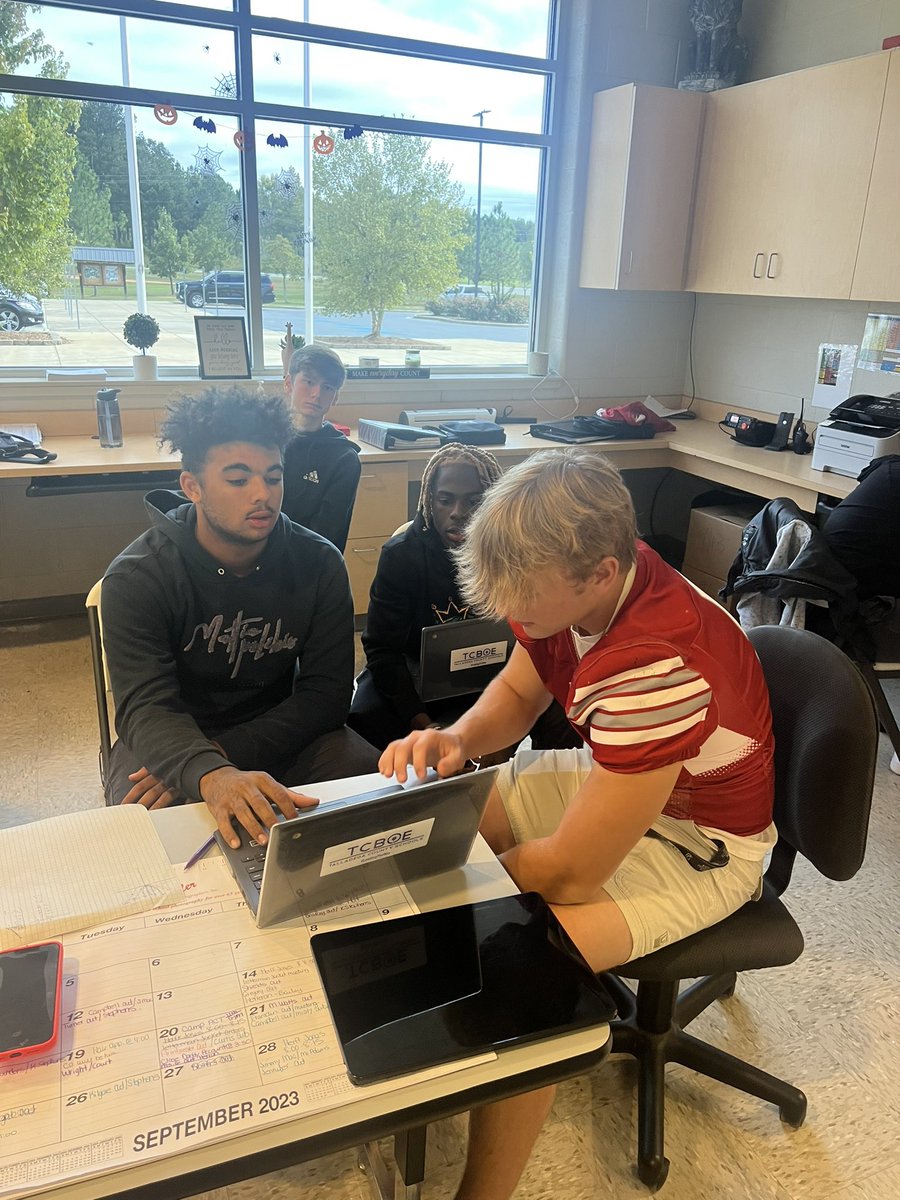 Heather Wright tweet media