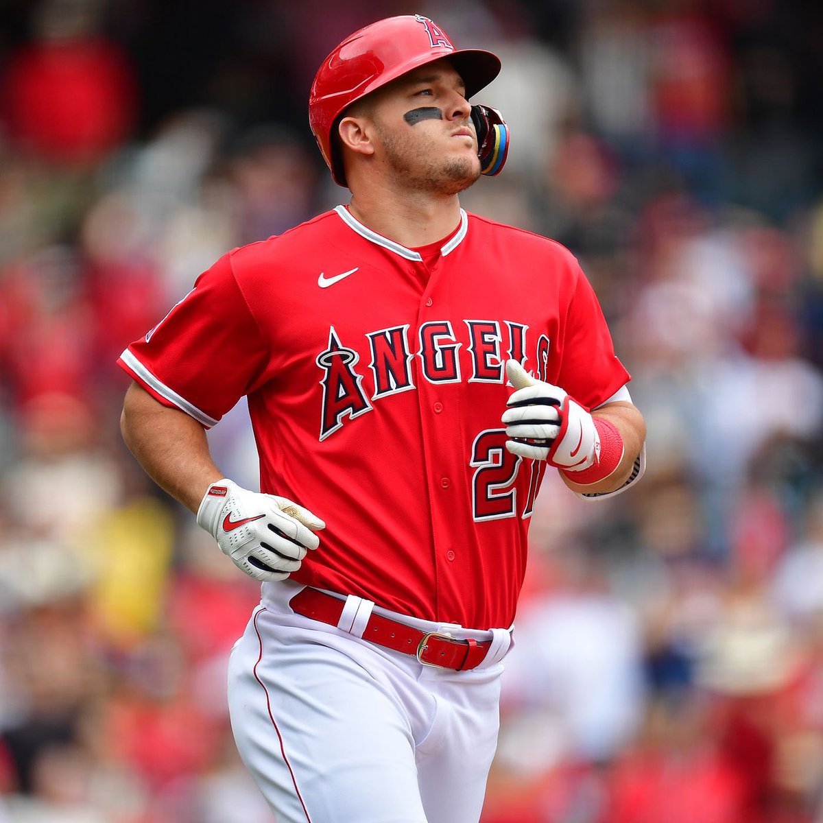 D1SCHER's tweet image. According to current and former angels teammates, Mike Trout has “no desire” to leave the angels (Ken Rosenthal)