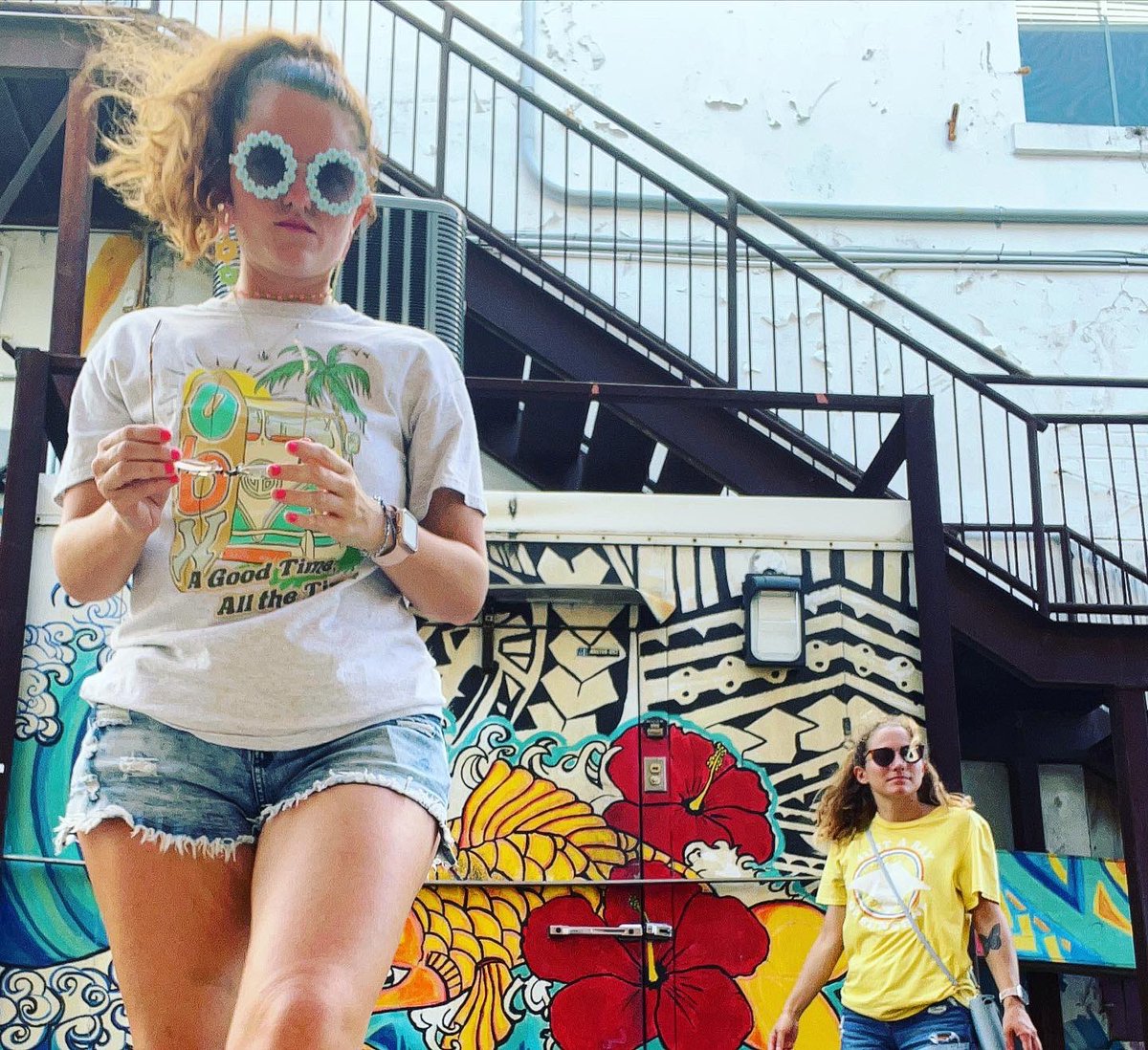 alliecattt13's tweet photo. Throwback to Fishbone Alley ๐ ๐ฆด ๐บ
#fishbonealley #alley #art #graffiti #graffitiart #tbt #throwback #mississippi #exploremississippi #bestie #roadrtrip #travel #girlswhotravel #gulfport #gulfportmississippi https://t.co/yssEGC9n51