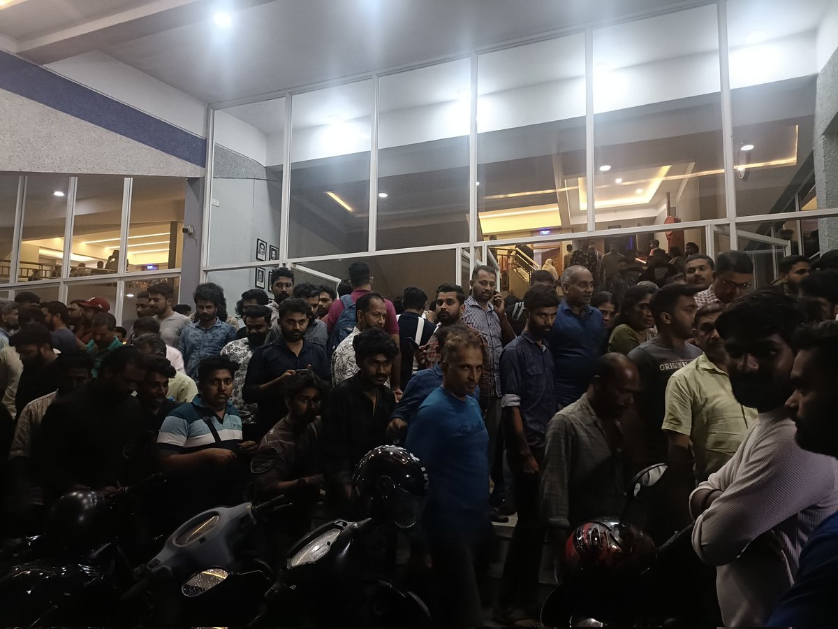 Back to Back Housefull shows for #KannurSquad at Calicut.