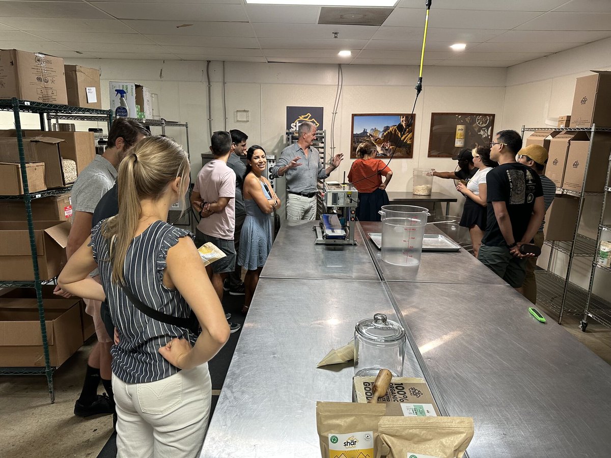 Lyn Graft (LG) tweet media