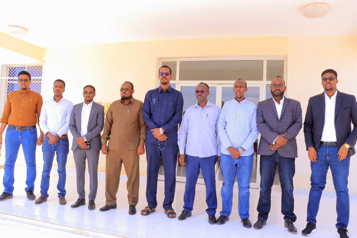 @imc_puntland met with line ministries at the IMC Center to discuss upcoming Deyr rain season forecasts. Signs hint at a 1997-like heavy season. This important insight serves as a crucial early warning for the region, emphasizing the need for proactive preparedness. #imcpuntland