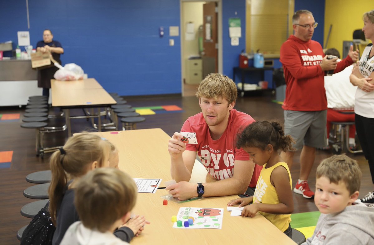 WabashBBall's tweet photo. We had a great morning at Hose Elementary! Today we played games and read a book! 
 
#WAF | #BooksBasketballandBeyond 📚⚪️🏀🔴 https://t.co/KwAdfYEsyq