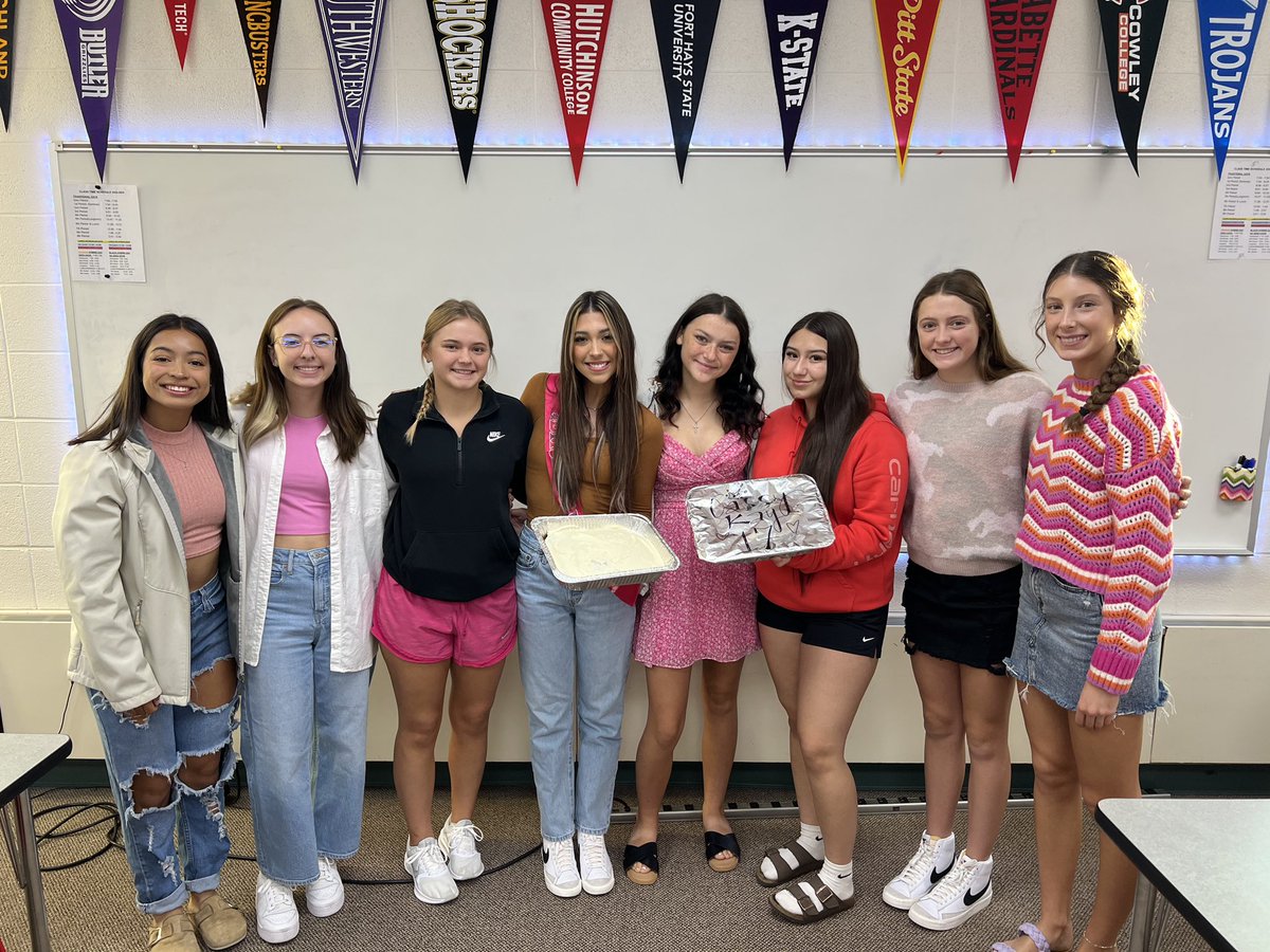 Holcomb Yearbook tweet media