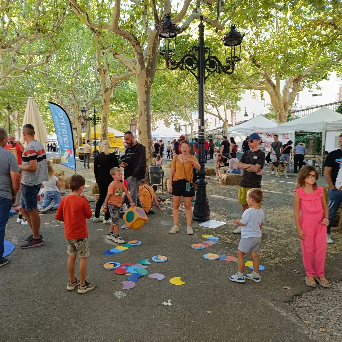 9N oscar garcia (@juguem) on Twitter photo El passat cap de setmana vàrem estar presents a la #firasantateclaberga2023 fent jugar a moltíssima gent durant el dissabte tarda i diumenge tot el dia
Va ser un plaer compartir la nostra #actitudludica amb tothom qui va venir !
Gràcies al <a href="/ajuntamentberga/">Ajuntament de Berga</a> per convidar nos ! El passat cap de setmana vàrem estar presents a la #firasantateclaberga2023 fent jugar a moltíssima gent durant el dissabte tarda i diumenge tot el dia
Va ser un plaer compartir la nostra #actitudludica amb tothom qui va venir !
Gràcies al <a href="/ajuntamentberga/">Ajuntament de Berga</a> per convidar nos !