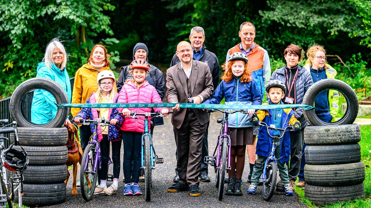 DrScottArthurMP's tweet image. I was able to welcome @patrickharvie  to my Ward today to open the resurfaced Water of Leith walkway along with children from @BonalyPrimary. Also there were people from @greenspacetrust (they delivered the project), @SustransScot (funders), @WOLCT, @TunnelColinton  &amp;amp; @SueJWebber…