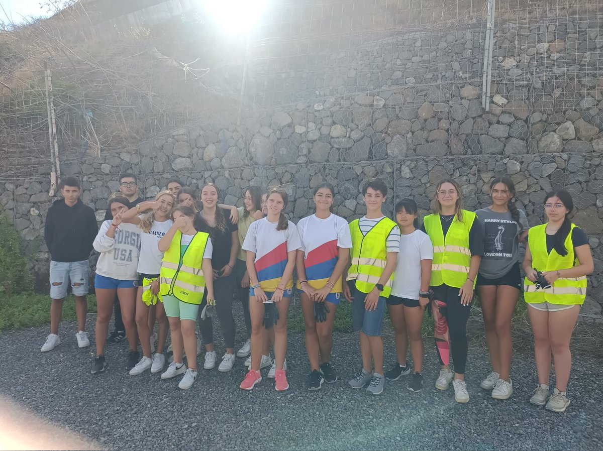 Isis Comas tweet media