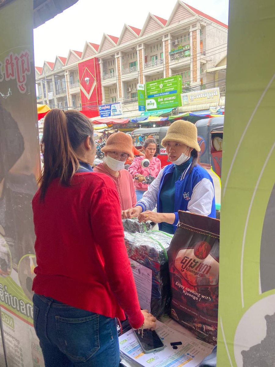 OTAGO_IMPACT's tweet photo. We are excited to connect directly with our end-users in Phnom Penh today! By promoting in the local markets, we have the opportunity to explain our product and gather valuable feedback. At KGC, we're committed to staying close to the people we serve! https://t.co/7NDLSTBEeu