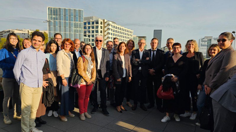 Isabelle Barnel ✨ tweet media