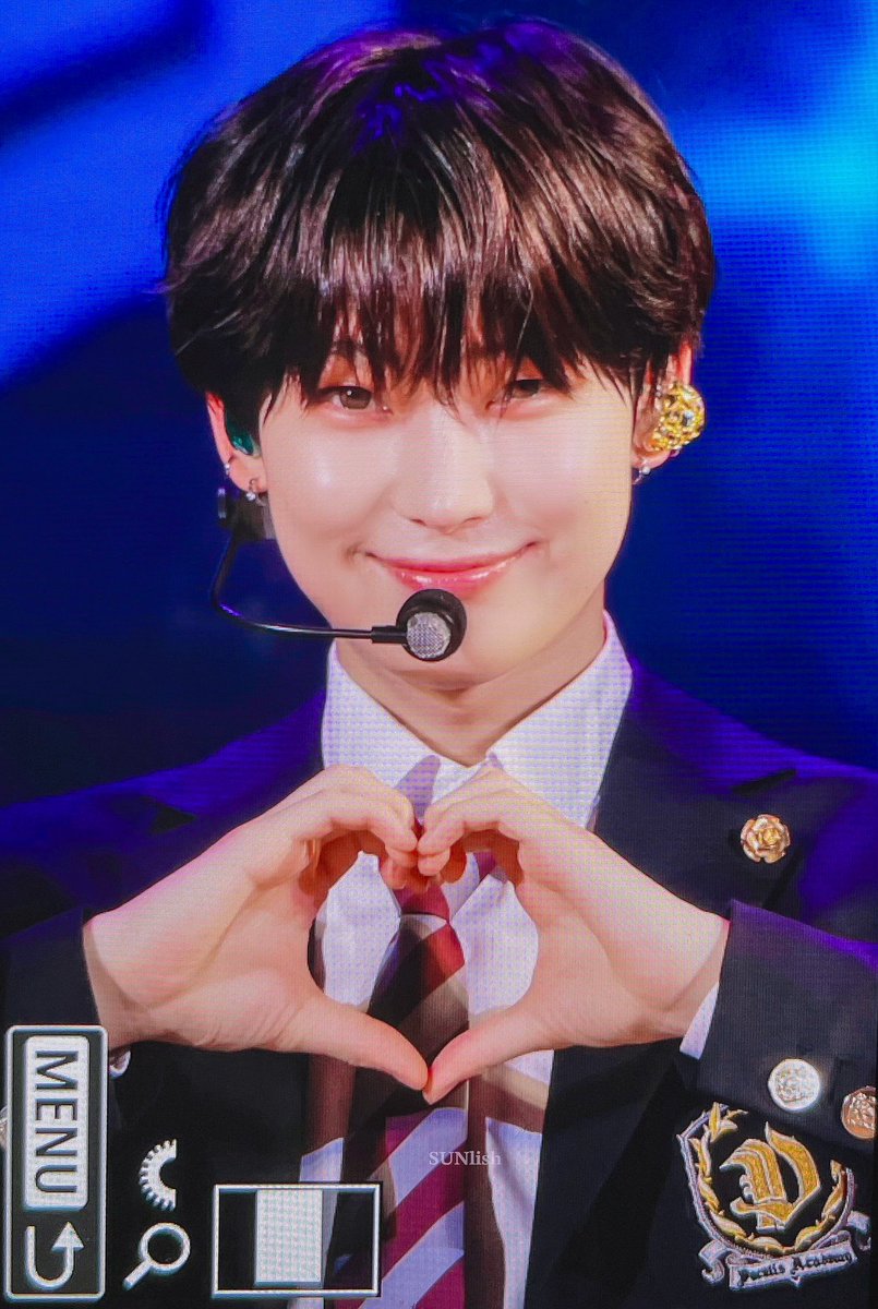 ๐๐๐๐ฅ๐ข๐ฌ๐ก tweet media