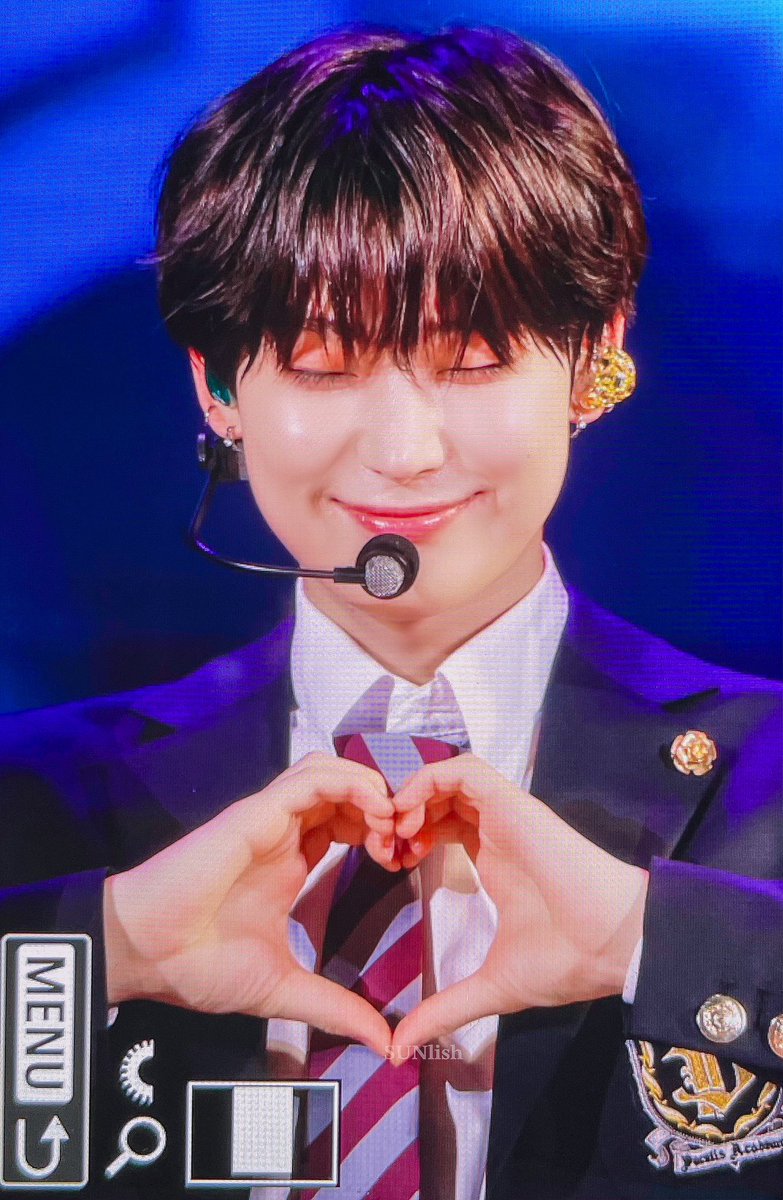 ๐๐๐๐ฅ๐ข๐ฌ๐ก tweet media