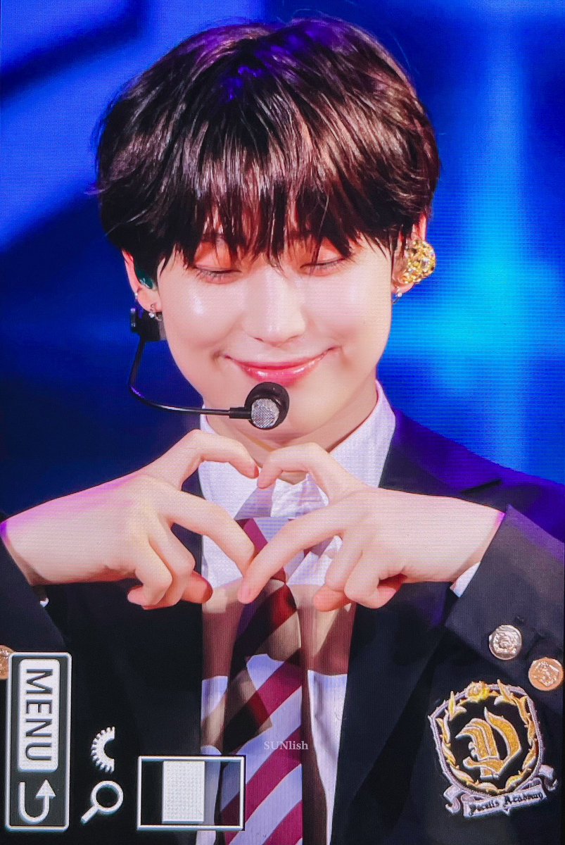 ๐๐๐๐ฅ๐ข๐ฌ๐ก tweet media