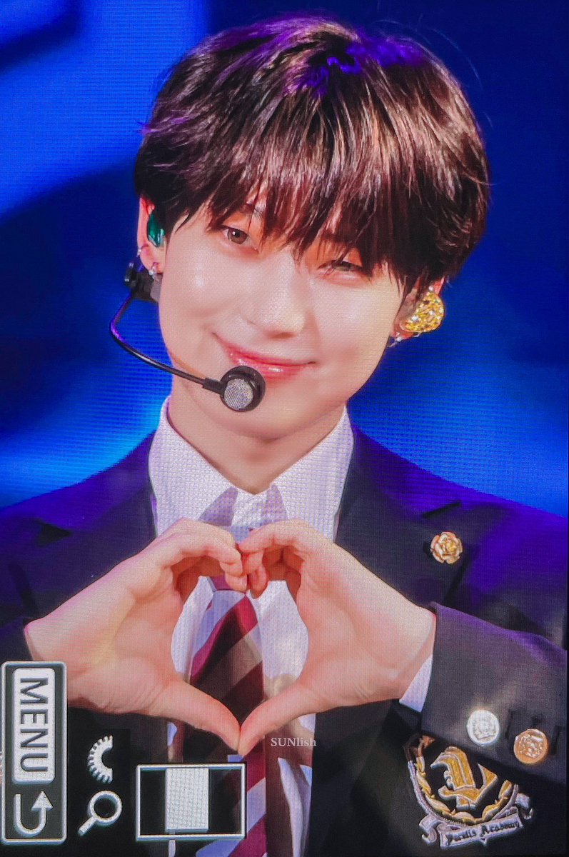 ๐๐๐๐ฅ๐ข๐ฌ๐ก tweet media