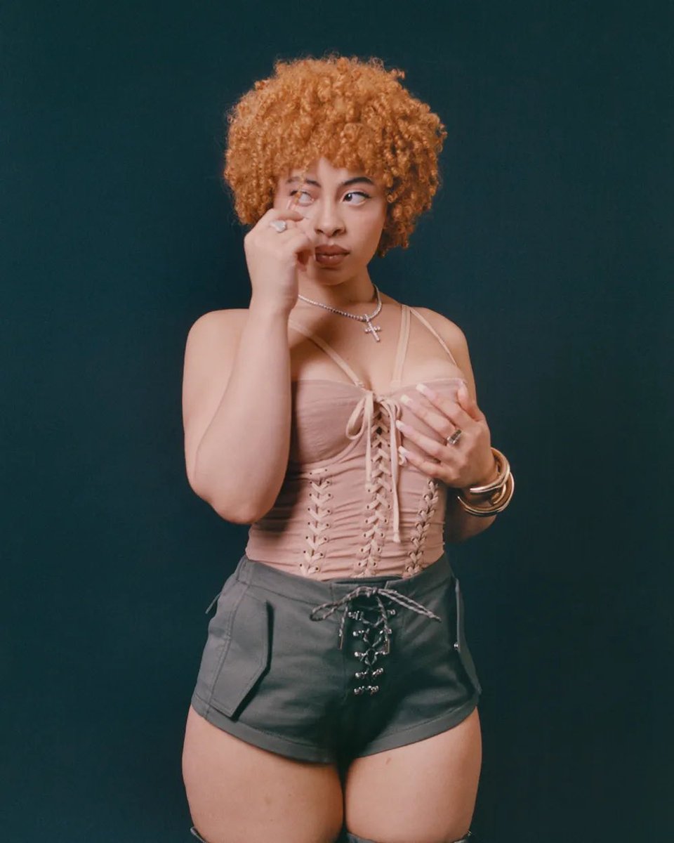 PopCrave's tweet photo. Ice Spice tells @Variety that the first two songs she ever memorized were “I Get Crazy” and “Itty Bitty Piggy” by Nicki Minaj. https://t.co/IRZfP8tl9T